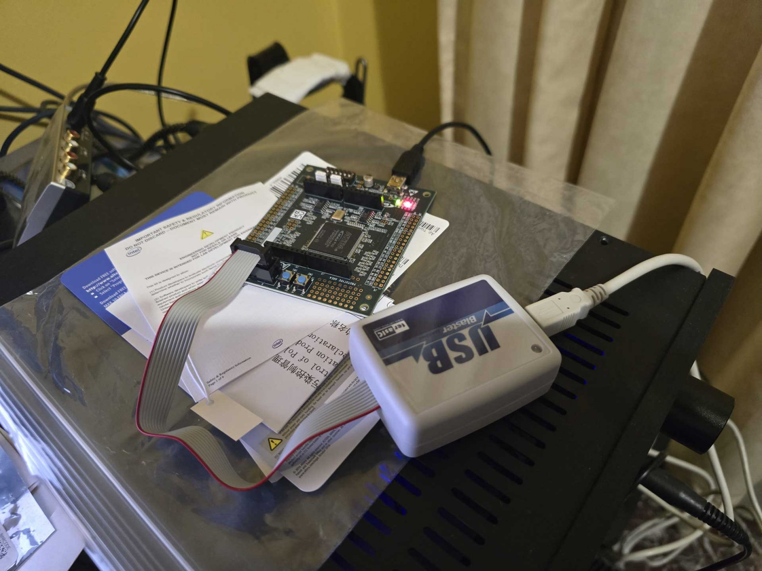 Вайб‑кодинг для ПЛИС: как я собрал I2S FIFO‑реклокер без знания Verilog - 2